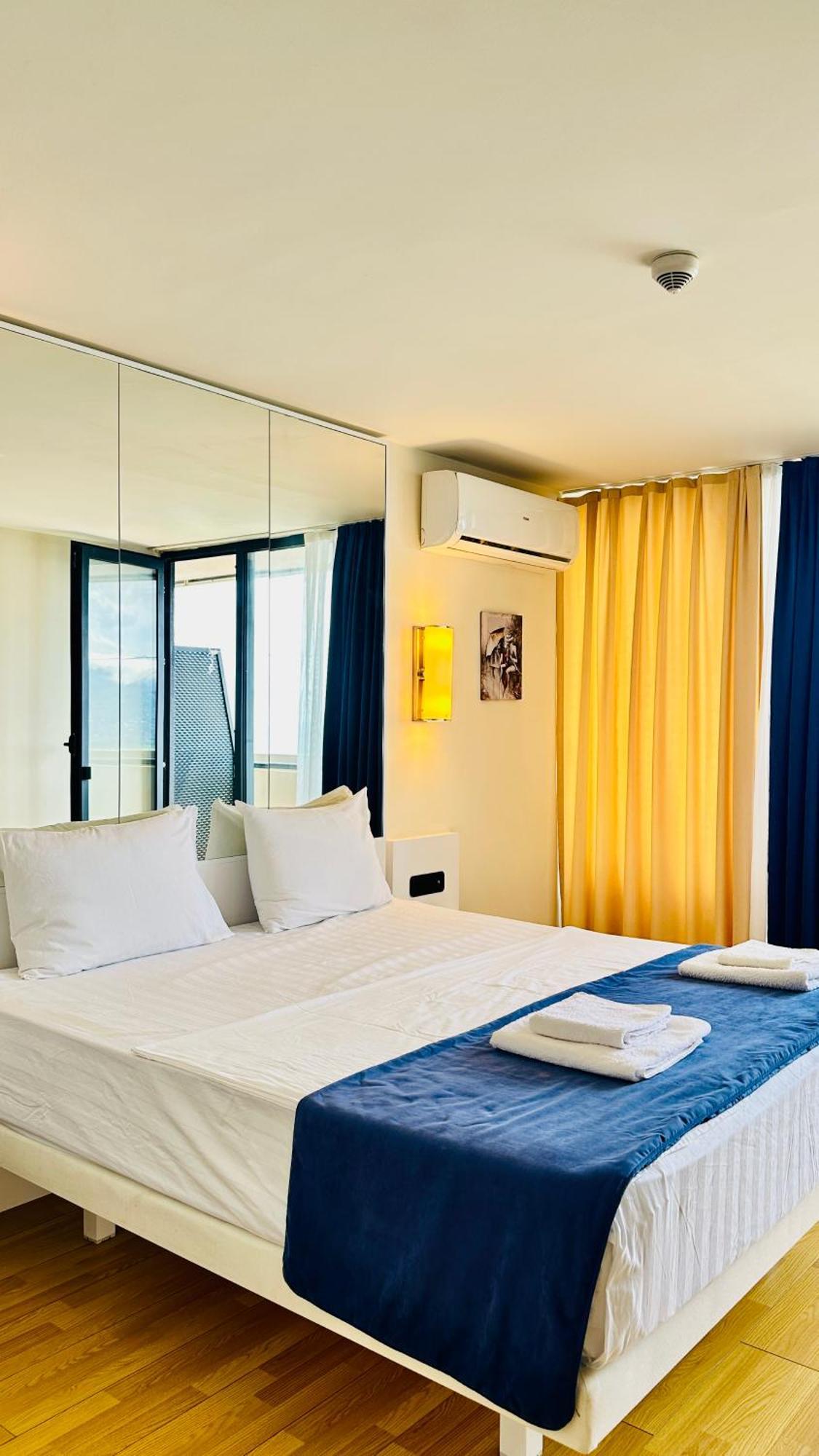 New Orbi Batumi Hotel Kültér fotó